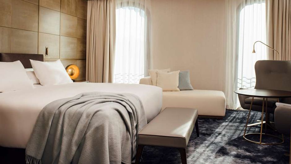 Almanac Barcelona Suite