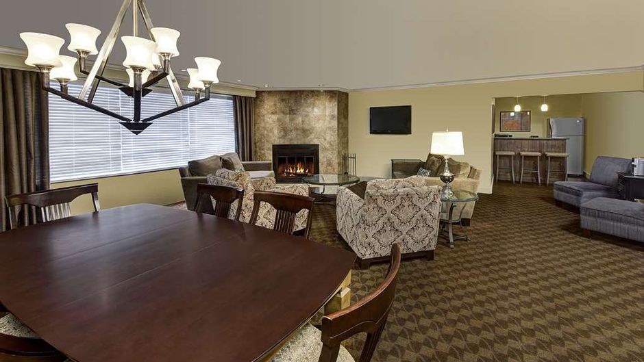 BW Premier Algomas Water Tower Inn & Sts Suite