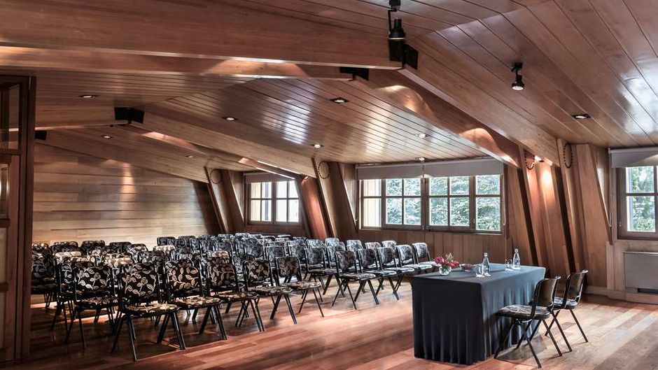 NH Bariloche Edelweiss Meeting