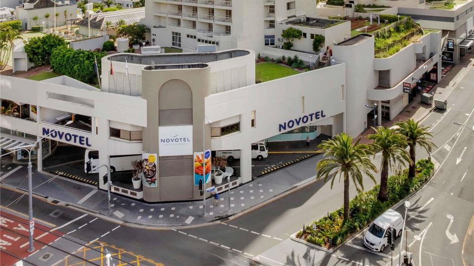 Novotel Surfers Paradise Exterior