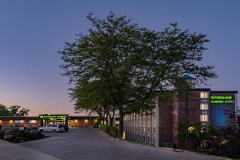 Wyndham Garden Kenosha Harbors
