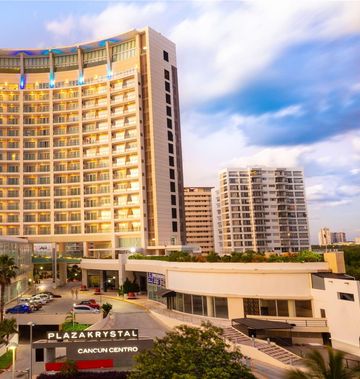 Krystal Urban Cancun - Malecon