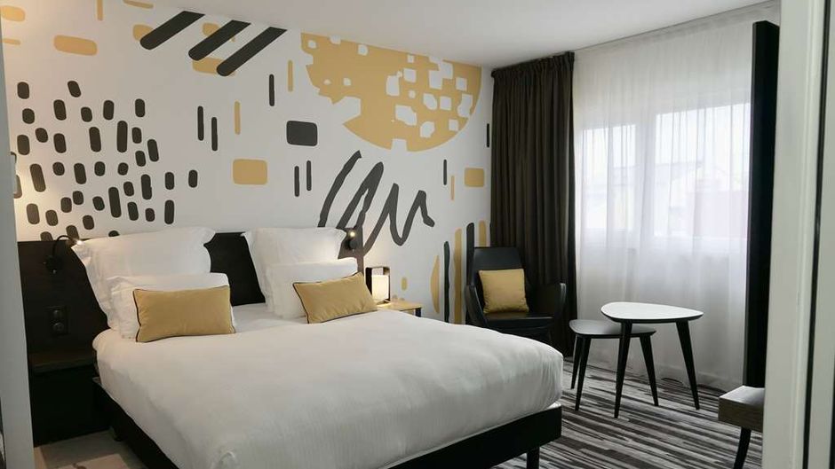 Golden Tulip Royal Tulip 72 Roissy Suite