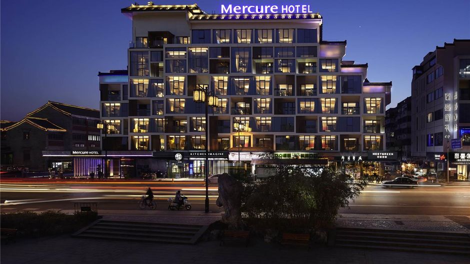 Mercure Yangzhou Dongguan Exterior