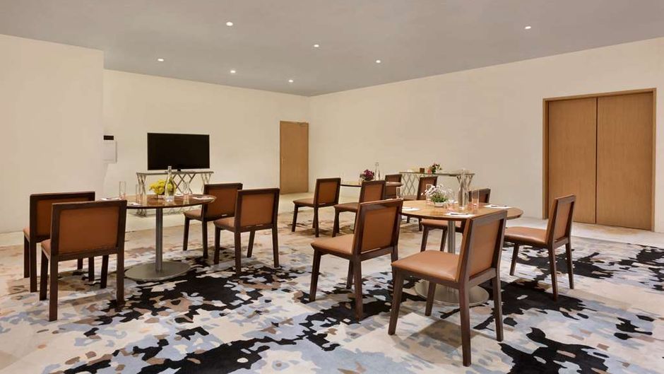 Ramada by Wyndham Gandhi Road Meeting
