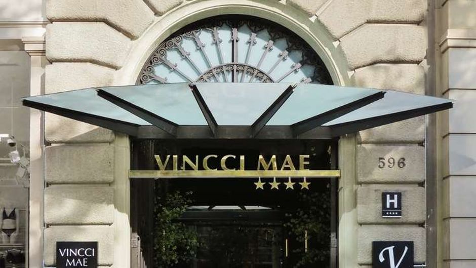 Vincci Mae Hotel Exterior
