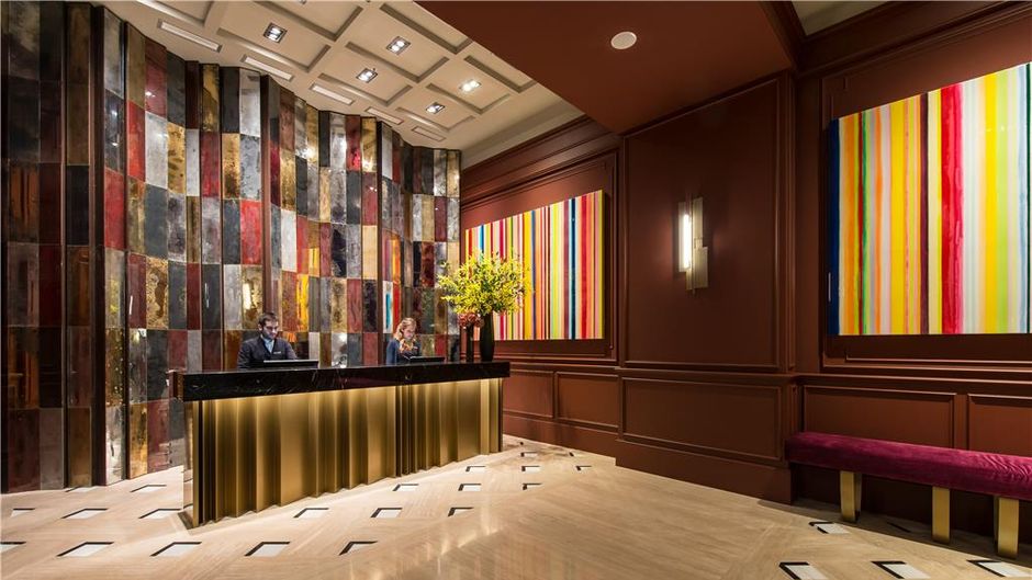 Vincci Mae Hotel Lobby