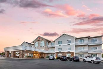 Best Western Plus Dutch Haus Inn & Suite