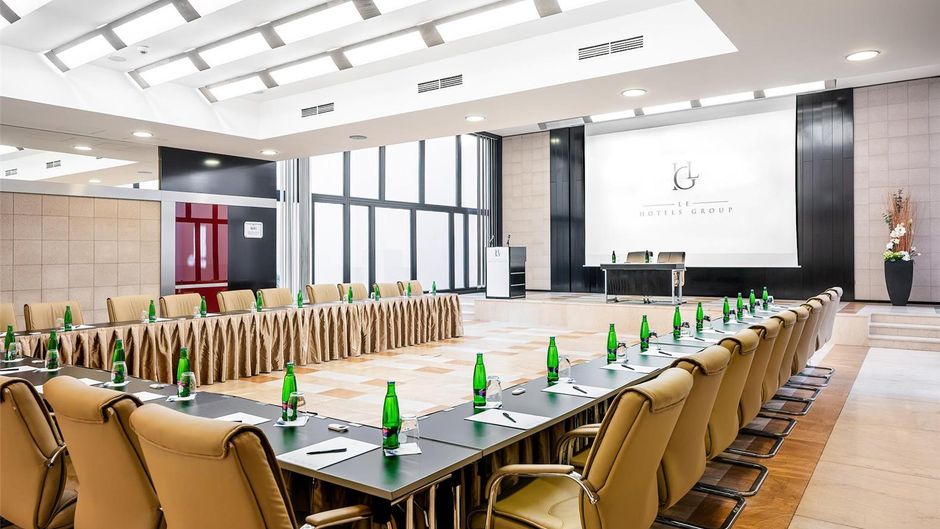 Grand Majestic Plaza Hotel Meeting