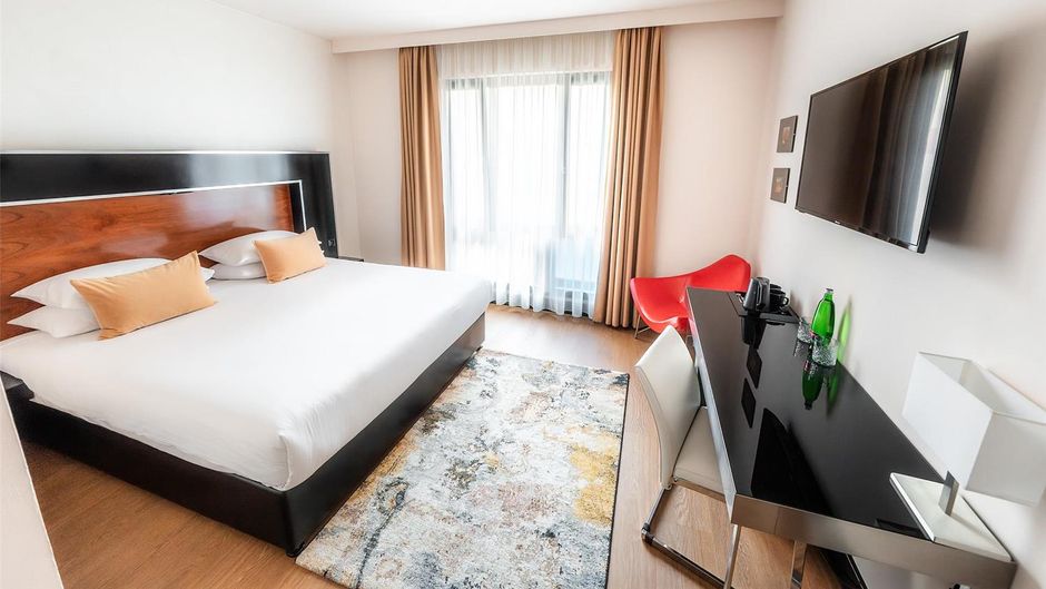 Grand Majestic Plaza Hotel Room