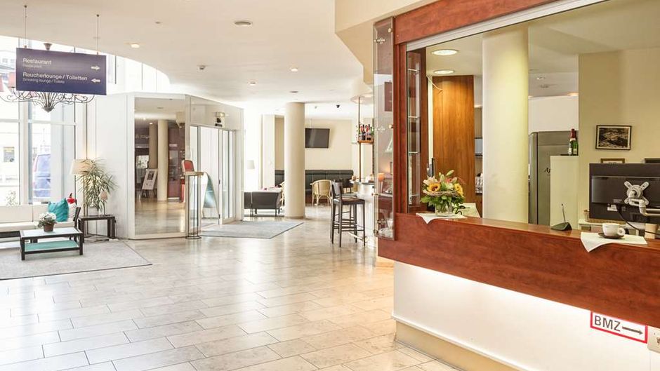 Golden Tulip Hotel am Schloss Koepenick Lobby