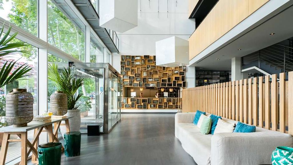 Vincci Maritimo Hotel Lobby