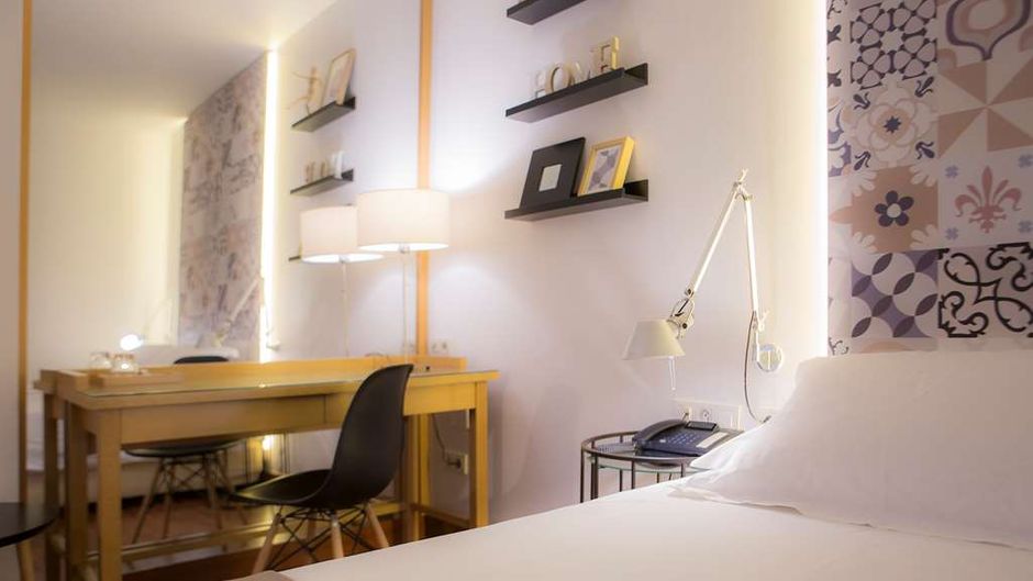 Vincci SoMa Hotel Room