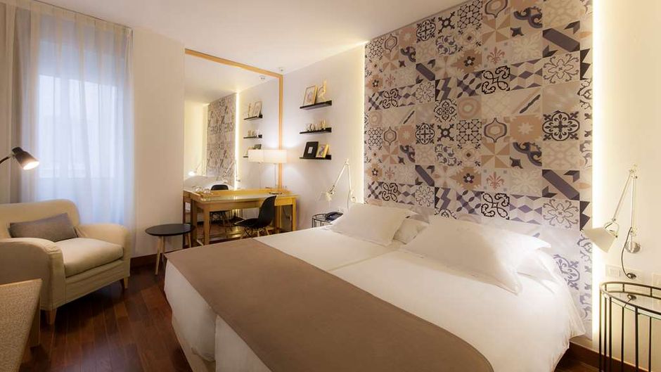 Vincci SoMa Hotel Room