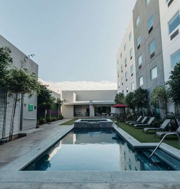 Araiza San Luis Hotel