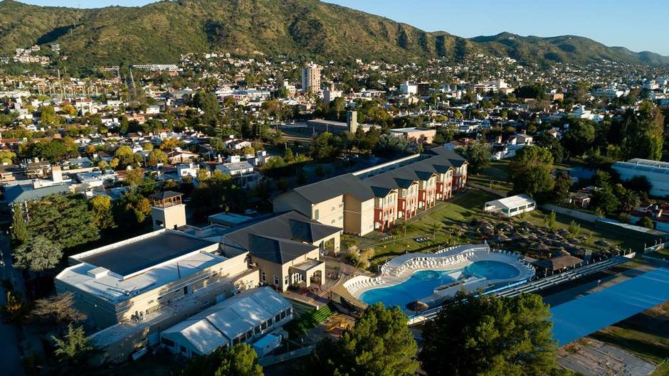 Howard Johnson Plaza Villa Carlos Paz Exterior