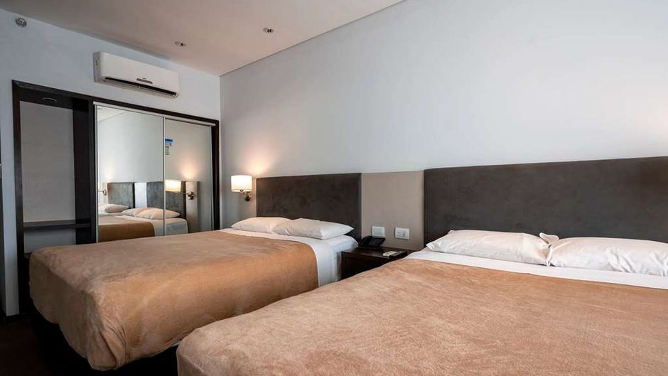 Howard Johnson Plaza Villa Carlos Paz Room