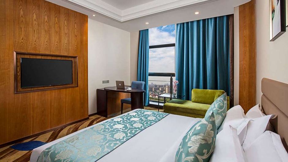 Ramada Taixing Room