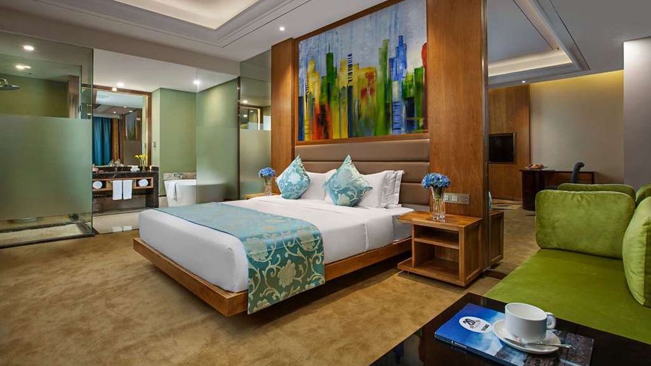Ramada Taixing Room