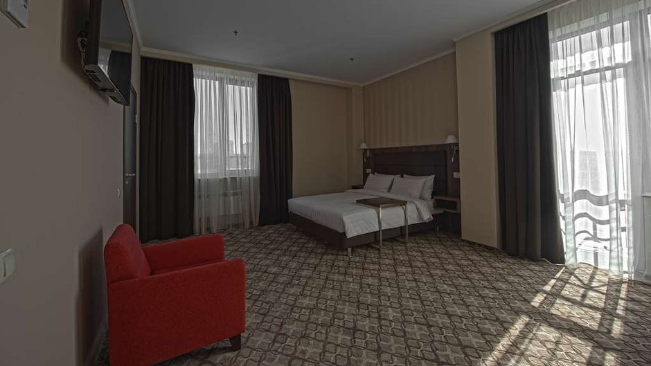Ramada Hotel & Suites Rostov-on-Don Room