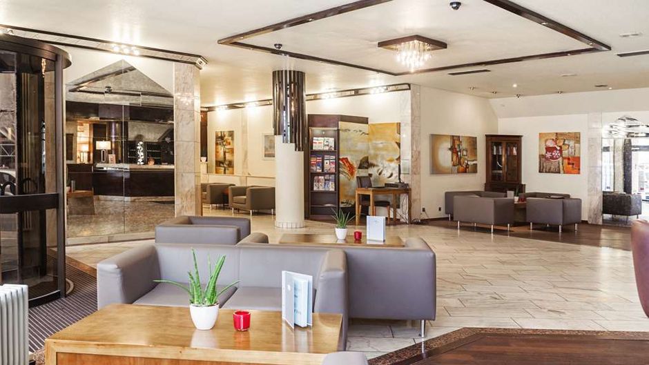 Radisson Hotel Duesseldorf City Center Lobby