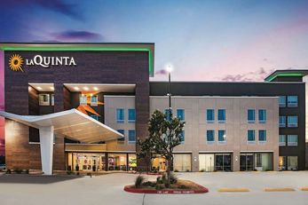 La Quinta Inn & Suites La Plaza Mall