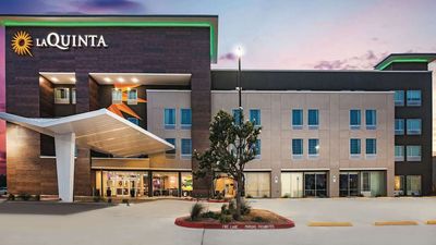 La Quinta Inn & Suites La Plaza Mall