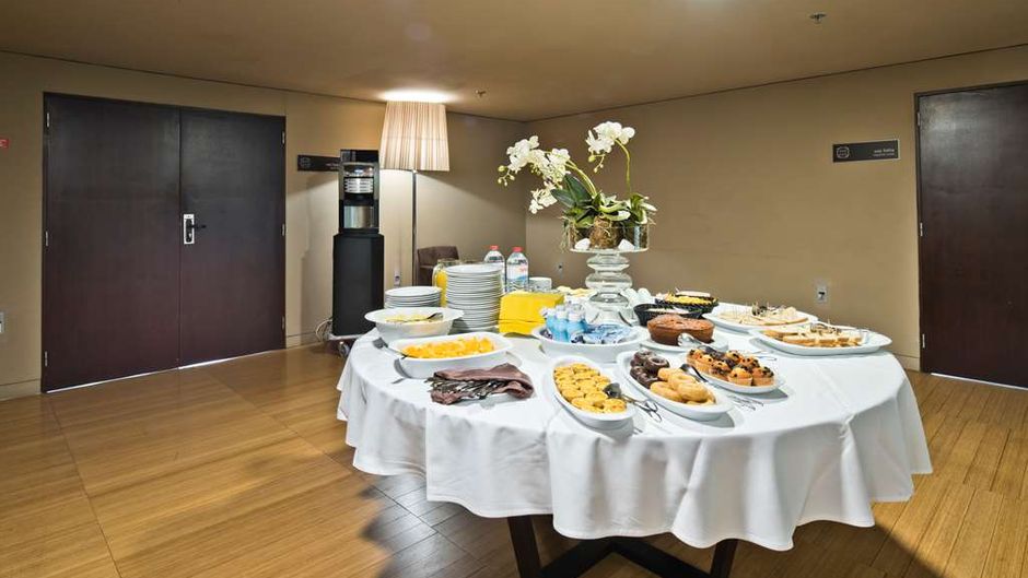 Golden Tulip Sao Joao da Madeira Hotel Ballroom