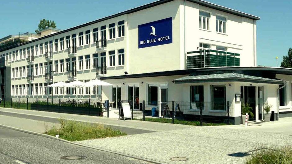 IBB Blue Hotel Berlin Airport Exterior