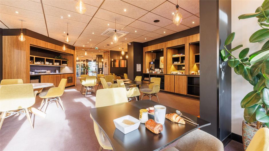 Kyriad Clermont Ferrand Nord Riom Restaurant