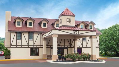 Baymont Inn & Sts Conference Cntr Alpine