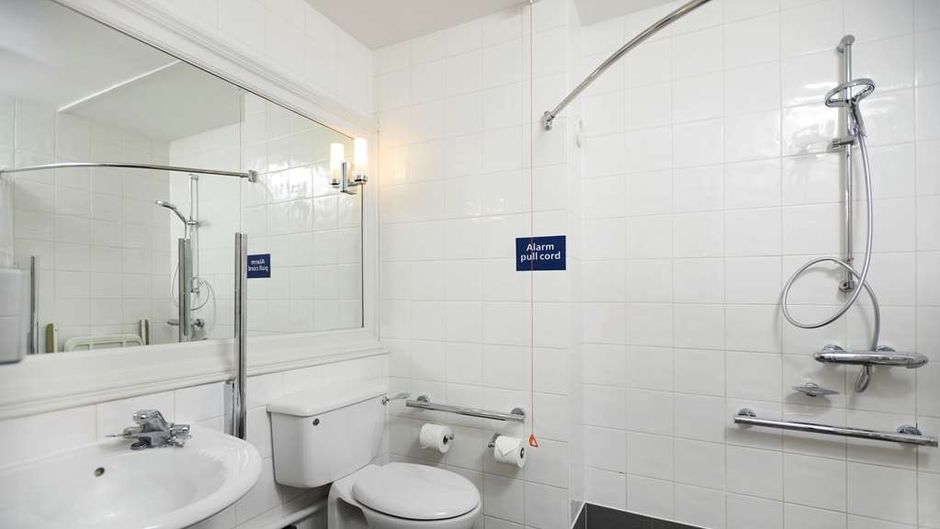 DoubleTree by Hilton Hotel Coventry Room
