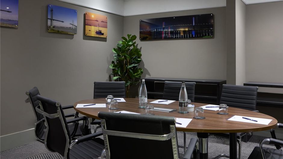 DoubleTree by Hilton Dartford Bridge Meeting