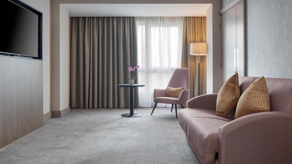 DoubleTree by Hilton Dartford Bridge Other