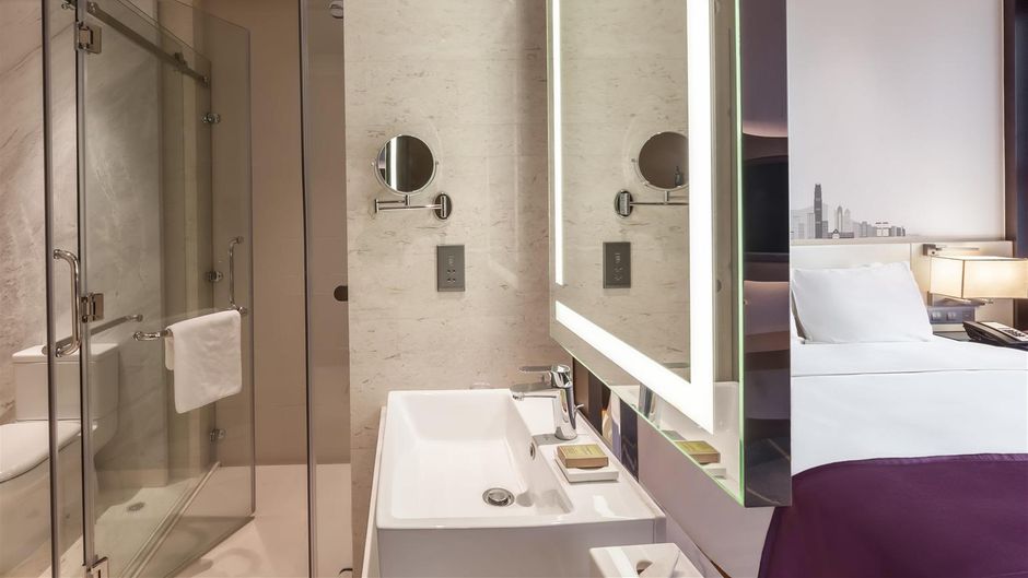 Hilton Garden Inn Hong Kong Mongkok Room