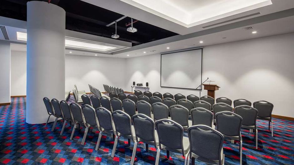 Hampton by Hilton Izmir Aliaga Meeting