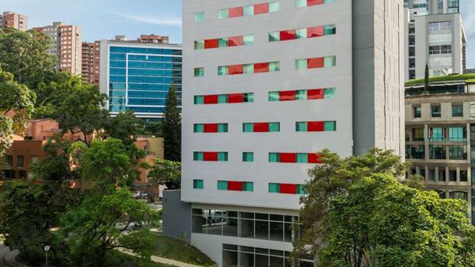 Hampton by Hilton Medellin Exterior