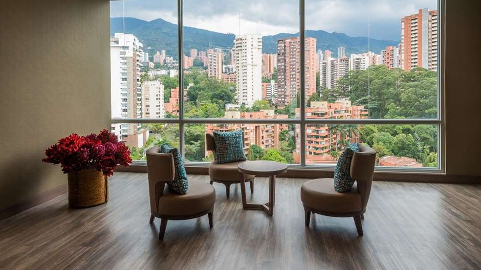 Hampton by Hilton Medellin Lobby