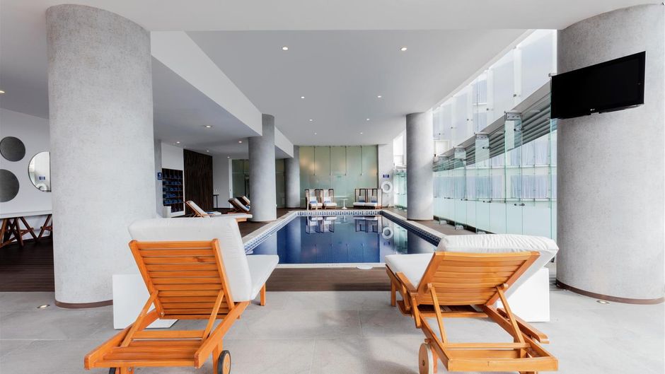 DoubleTree by Hilton Mexico City SantaFe Pool