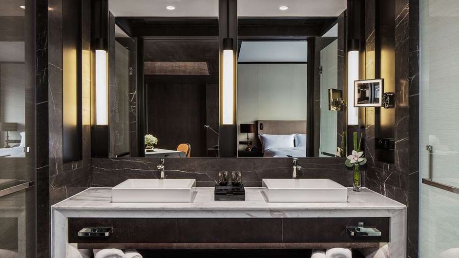 Hilton Ningbo Dongqian Lake Resort Room