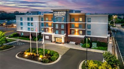 Homewood Sts by Hilton St Louis Westport