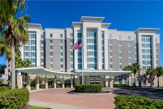 Hampton Inn & Suites Tampa Airport Avion