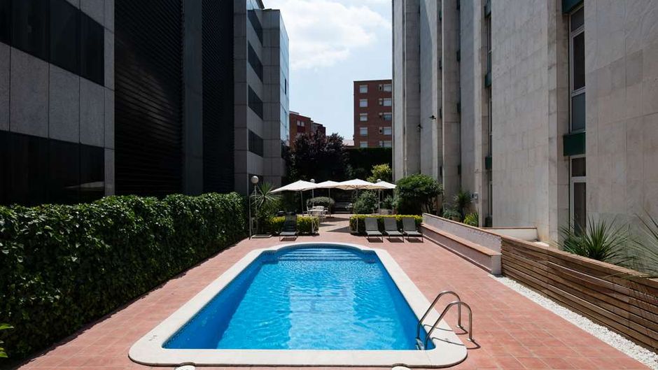 Catalonia Bristol Pool