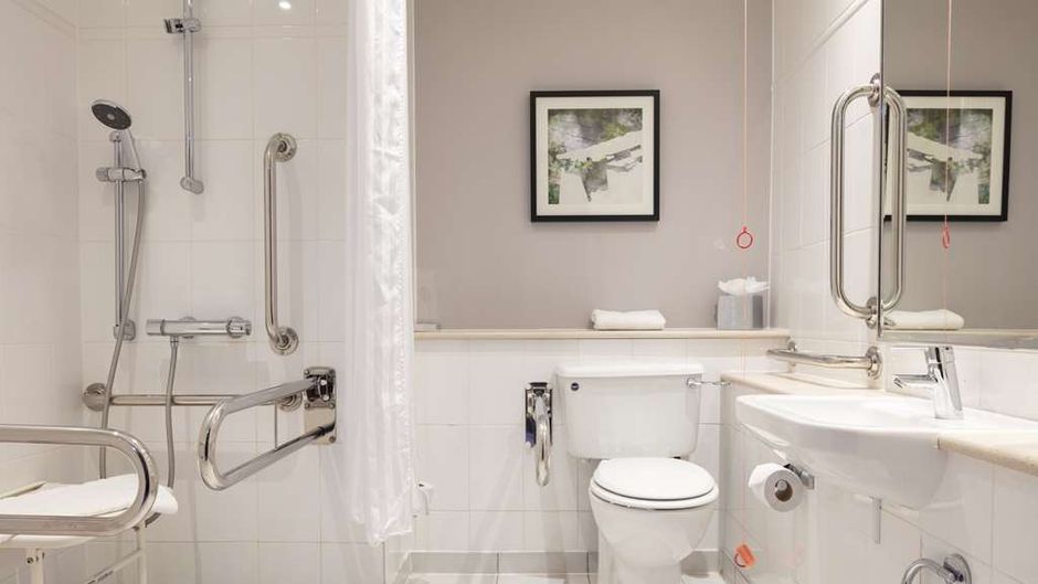 DoubleTree by Hilton Edinburgh Airport Room