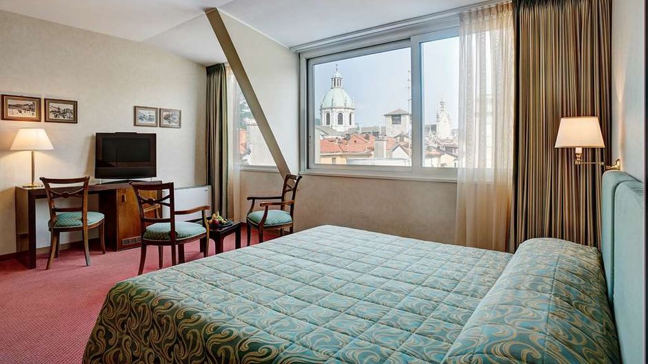 Barchetta Excelsior Hotel Room