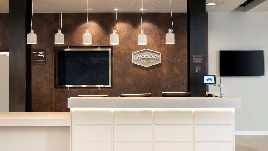 Hampton by Hilton London Excel Lobby