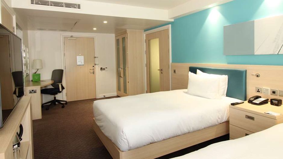 Hampton by Hilton London Excel Room