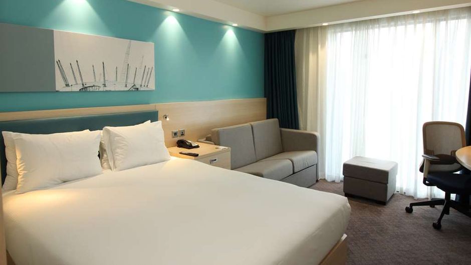Hampton by Hilton London Excel Room