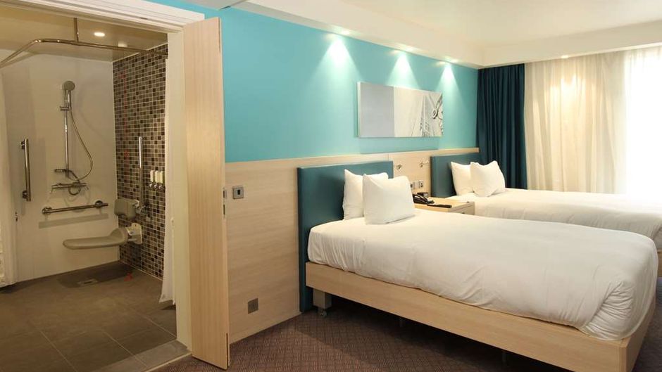 Hampton by Hilton London Excel Room