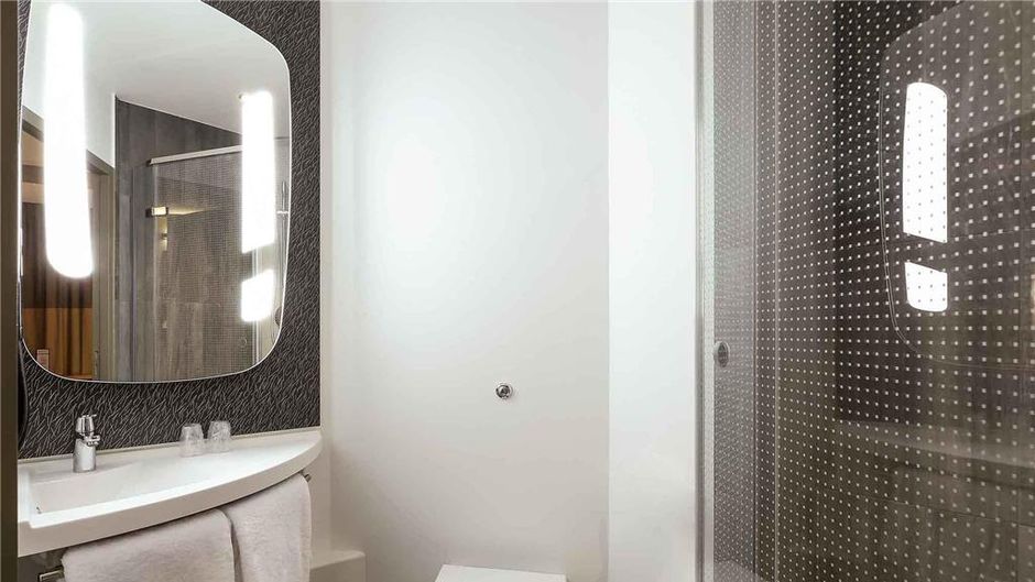 Ibis Niort Est Mendes France Room